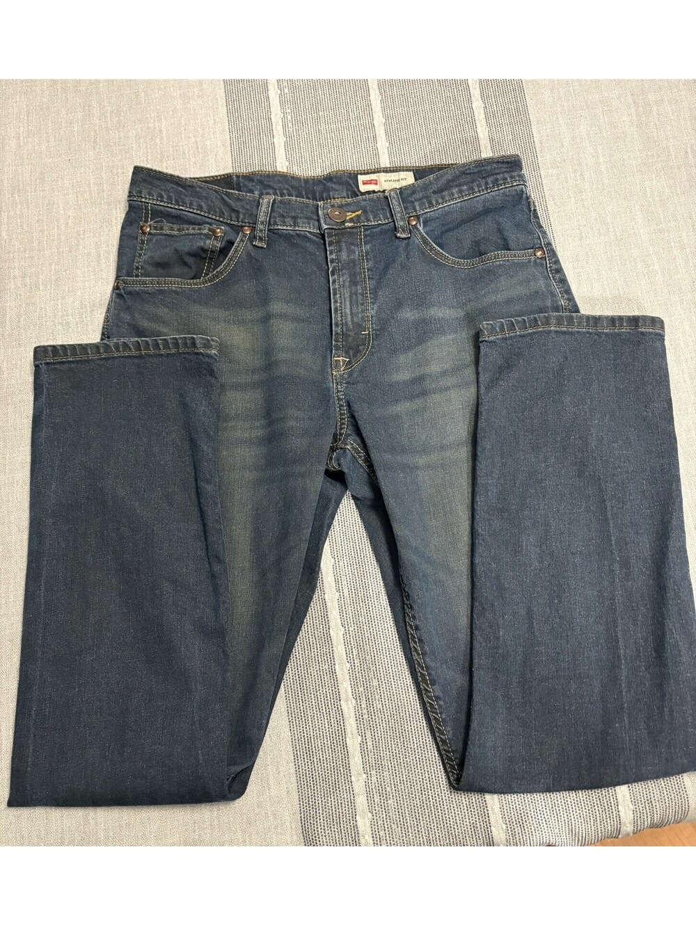 Wrangler Jeans Mens 31x30 Dark Wash Athletic Fit Stretch Denim Straight Leg